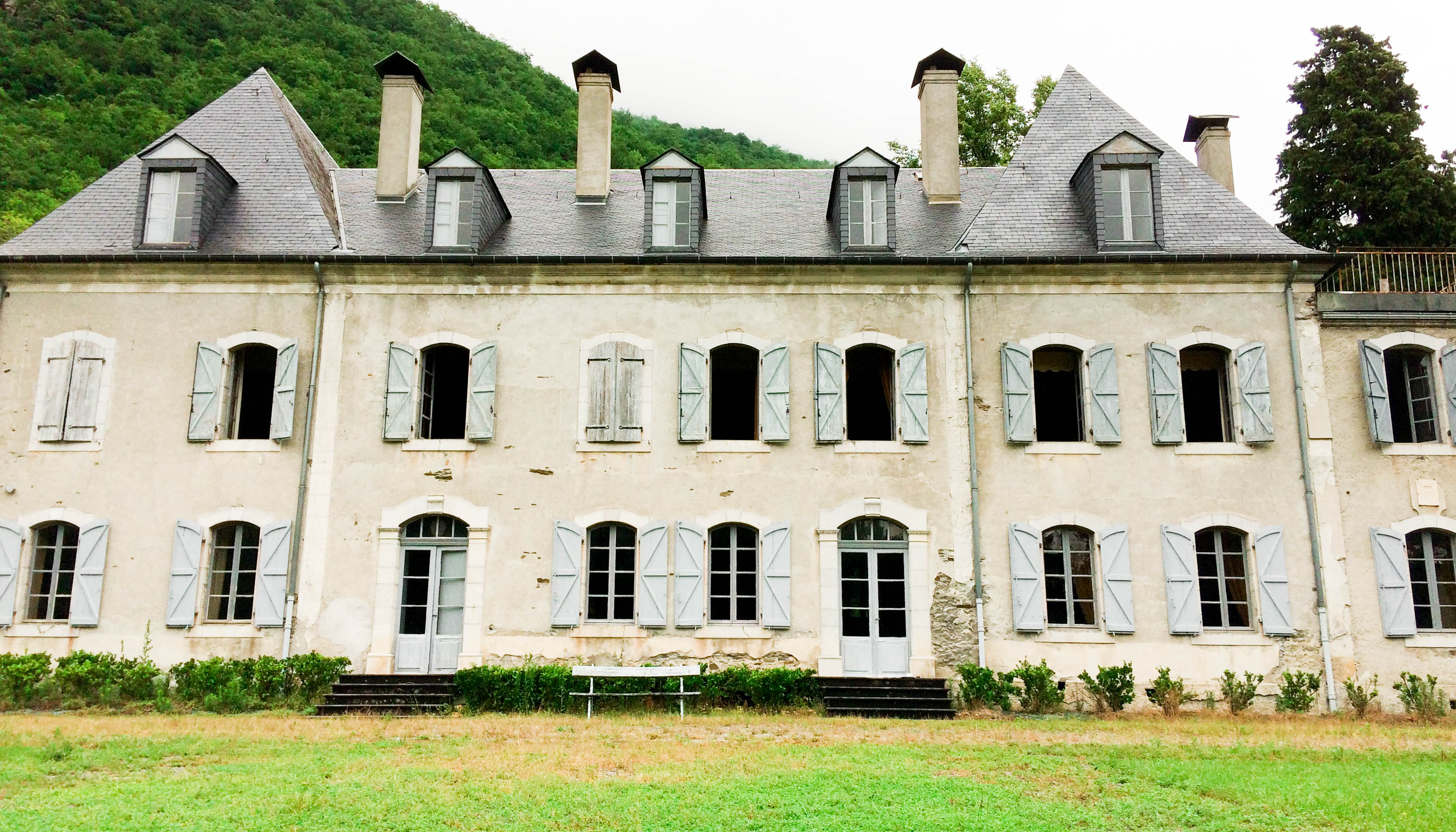 Visit France Be A Part Of The Restoration Of A French Chateau